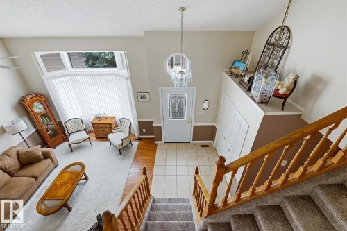 368 Ormsby Road W, Edmonton, AB 