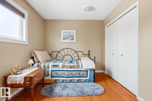 368 Ormsby Road W, Edmonton, AB 