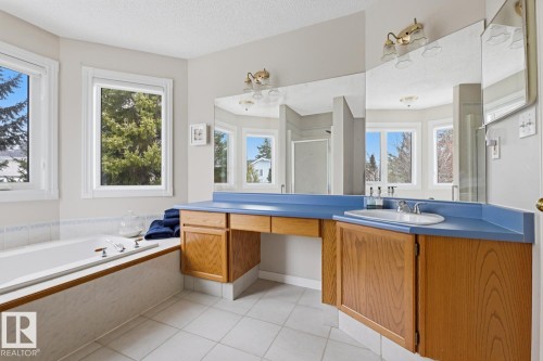 368 Ormsby Road W, Edmonton, AB 