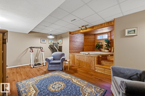 368 Ormsby Road W, Edmonton, AB 