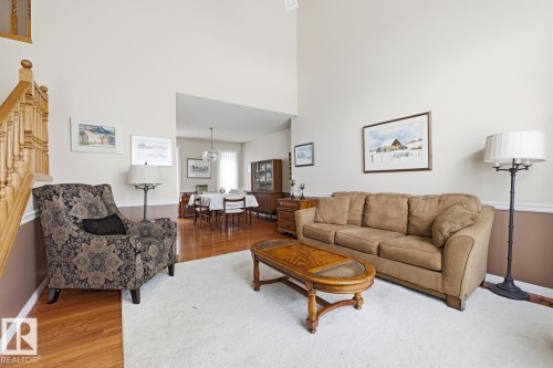 368 Ormsby Road W, Edmonton, AB 