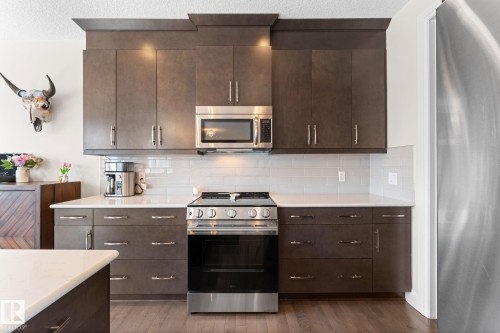 8 Spring Bay, Spruce Grove, AB - Indoor Photo Showing Kitchen