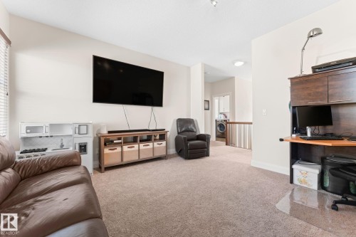8 Spring Bay, Spruce Grove, AB - Indoor