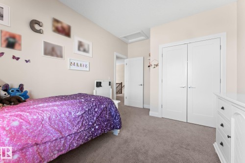 8 Spring Bay, Spruce Grove, AB - Indoor Photo Showing Bedroom