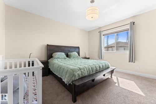 8 Spring Bay, Spruce Grove, AB - Indoor Photo Showing Bedroom