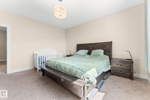 8 Spring Bay, Spruce Grove, AB - Indoor Photo Showing Bedroom