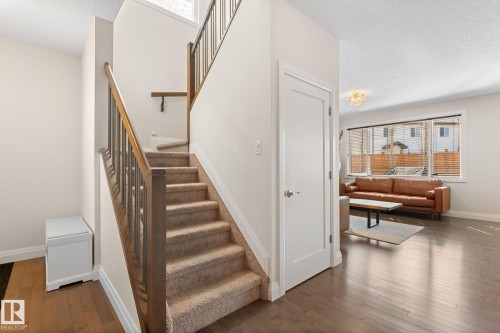 8 Spring Bay, Spruce Grove, AB - Indoor Photo Showing Other Room