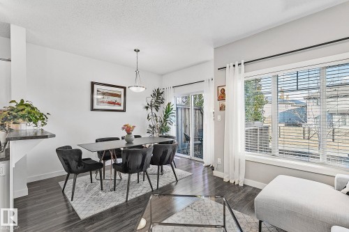 17 3103 Hilton Drive, Edmonton, AB - Indoor