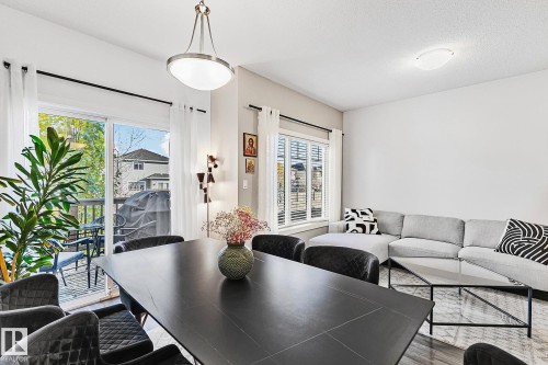 17 3103 Hilton Drive, Edmonton, AB - Indoor