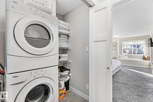 17 3103 Hilton Drive, Edmonton, AB - Indoor Photo Showing Laundry Room