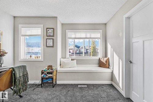 17 3103 Hilton Drive, Edmonton, AB - Indoor