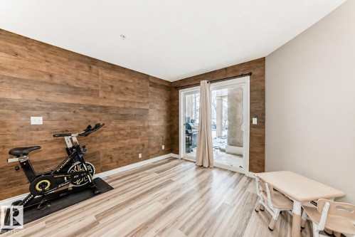 102 16221 95 Street, Edmonton, AB - Indoor Photo Showing Other Room