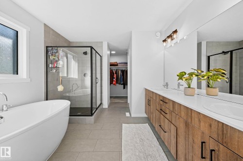 34 Riverhill Crescent, St. Albert, AB - Indoor Photo Showing Bathroom