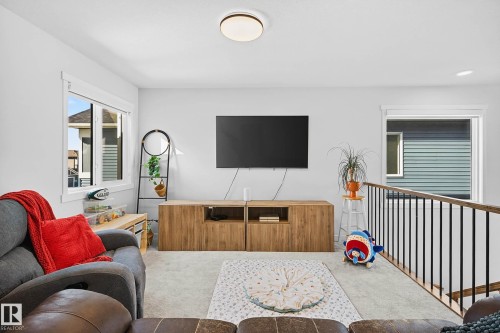 34 Riverhill Crescent, St. Albert, AB - Indoor Photo Showing Living Room