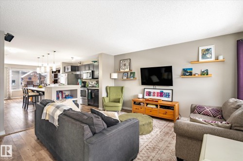 4320 Prowse Link Link, Edmonton, AB - Indoor Photo Showing Living Room