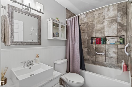 4 Bruyer Crescent, Cold Lake, AB - Indoor Photo Showing Bathroom