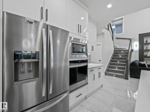 4703 41 Street, Beaumont, AB - Indoor Photo Showing Kitchen With Upgraded Kitchen