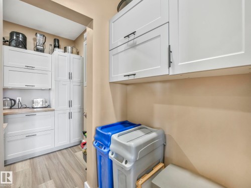 6210 53 Avenue, Beaumont, AB - Indoor