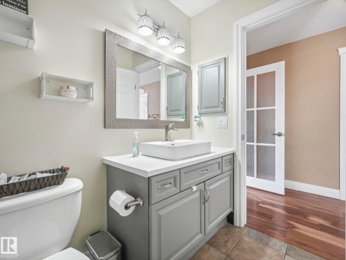 6210 53 Avenue, Beaumont, AB - Indoor Photo Showing Bathroom
