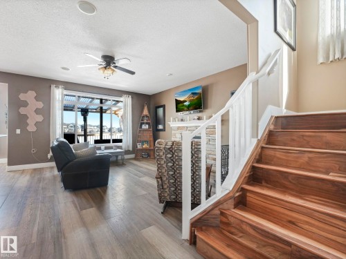 6210 53 Avenue, Beaumont, AB - Indoor Photo Showing Other Room