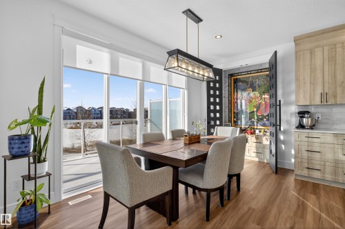16615 32 Avenue, Edmonton, AB - Indoor Photo Showing Dining Room