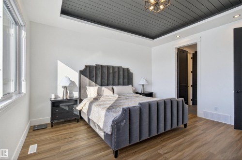 16615 32 Avenue, Edmonton, AB - Indoor Photo Showing Bedroom