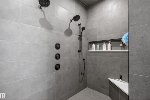 16615 32 Avenue, Edmonton, AB - Indoor Photo Showing Bathroom