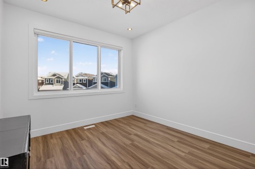 16615 32 Avenue, Edmonton, AB - Indoor Photo Showing Other Room