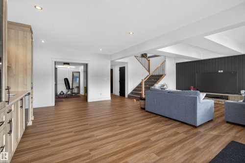 16615 32 Avenue, Edmonton, AB - Indoor Photo Showing Living Room