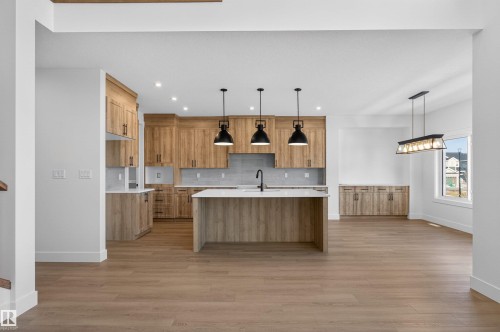 16716 34 Avenue, Edmonton, AB - Indoor Photo Showing Kitchen With Upgraded Kitchen