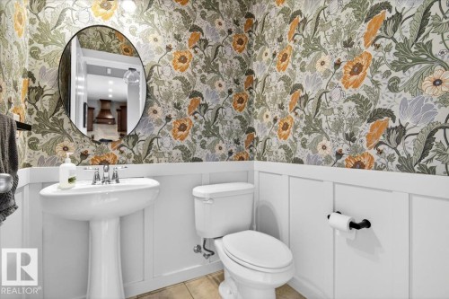 8508 Summerside Grande Boulevard, Edmonton, AB - Indoor Photo Showing Bathroom