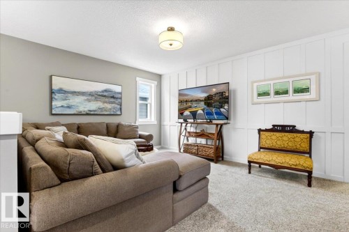 8508 Summerside Grande Boulevard, Edmonton, AB - Indoor Photo Showing Living Room