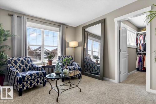 8508 Summerside Grande Boulevard, Edmonton, AB - Indoor Photo Showing Living Room