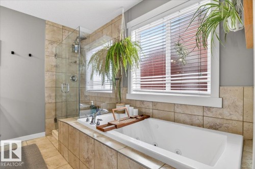 8508 Summerside Grande Boulevard, Edmonton, AB - Indoor Photo Showing Bathroom