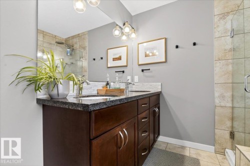 8508 Summerside Grande Boulevard, Edmonton, AB - Indoor Photo Showing Bathroom