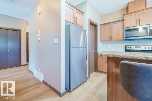 11904 22 Avenue, Edmonton, AB - Indoor Photo Showing Kitchen