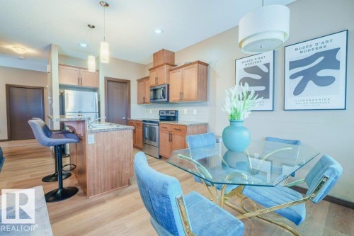 11904 22 Avenue, Edmonton, AB - Indoor