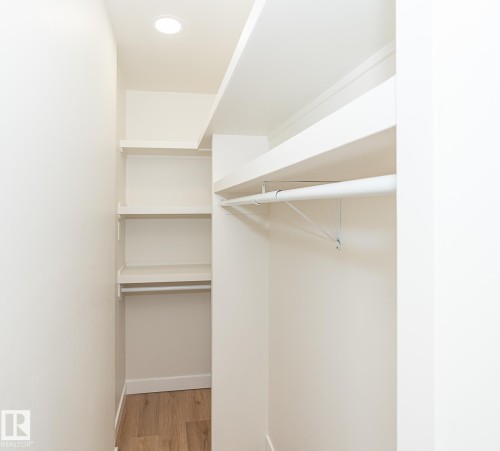 6807 98A Avenue, Edmonton, AB - Indoor With Storage