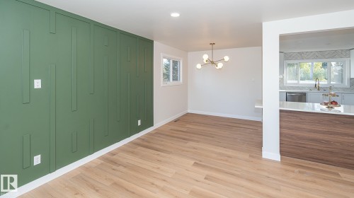 6807 98A Avenue, Edmonton, AB - Indoor Photo Showing Other Room