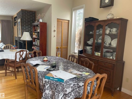 8812 146 Street, Edmonton, AB - Indoor Photo Showing Dining Room
