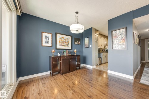 1406 12303 Jasper Avenue, Edmonton, AB - Indoor