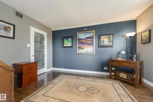 1406 12303 Jasper Avenue, Edmonton, AB - Indoor Photo Showing Other Room