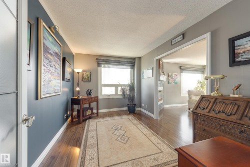 1406 12303 Jasper Avenue, Edmonton, AB - Indoor Photo Showing Other Room