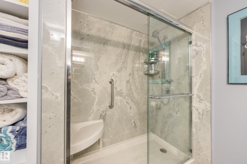 1406 12303 Jasper Avenue, Edmonton, AB - Indoor Photo Showing Bathroom