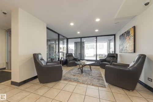 1406 12303 Jasper Avenue, Edmonton, AB - Indoor