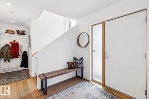 10958 80 Avenue, Edmonton, AB - Indoor Photo Showing Other Room