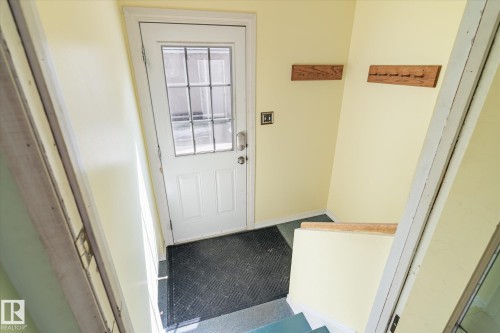 30 Farmstead Avenue, St. Albert, AB - Indoor Photo Showing Other Room