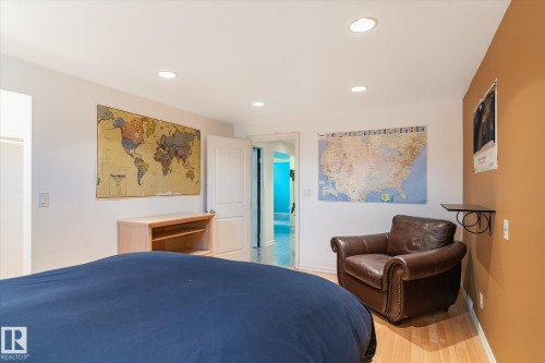 30 Farmstead Avenue, St. Albert, AB - Indoor Photo Showing Bedroom