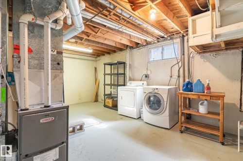 30 Farmstead Avenue, St. Albert, AB - Indoor Photo Showing Laundry Room