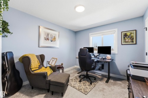 364 Genesis Villa(S), Stony Plain, AB - Indoor Photo Showing Office
